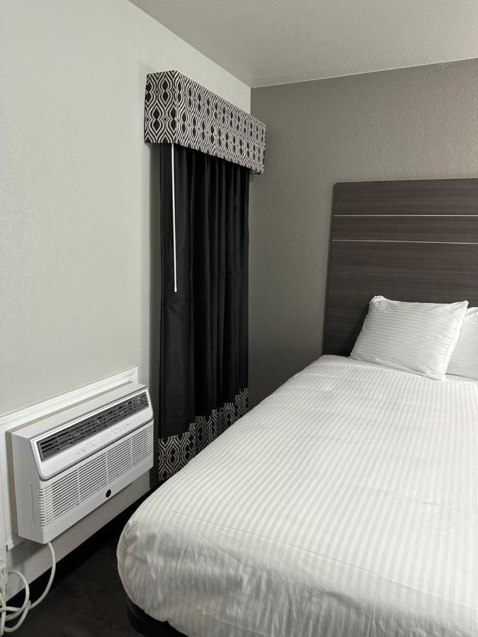 Sleepy Traveler Motel Wagoner Экстерьер фото