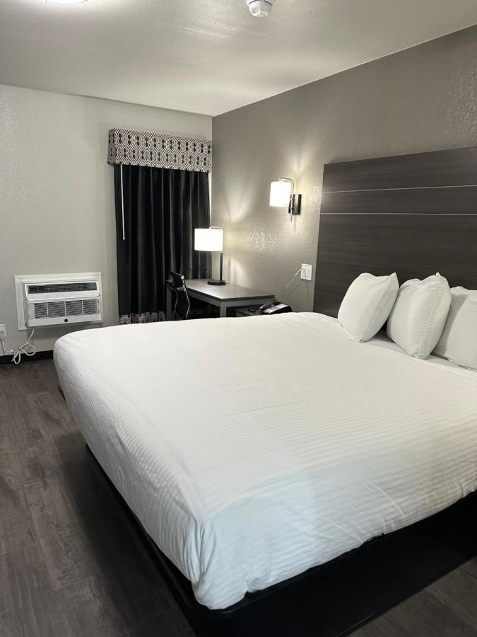 Sleepy Traveler Motel Wagoner Экстерьер фото